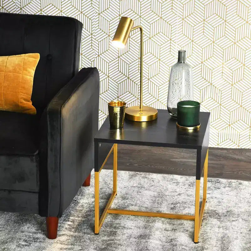 Table d'appoint carrée d'extrémité avec plateau enveloppant