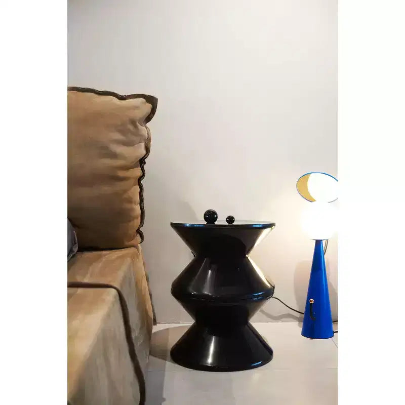 Table d'appoint contemporaine durable et moderne LeisureMod Aura