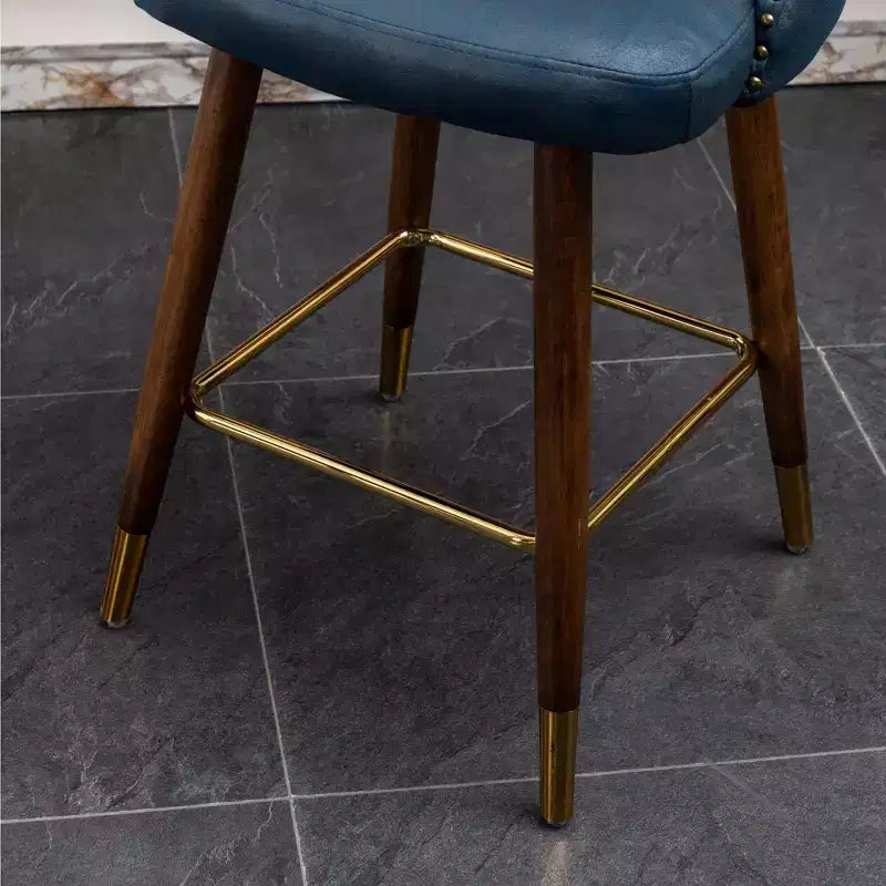 Tabouret de comptoir Roundhill Furniture Nevis, moderne du milieu du siècle, en similicuir touffeté avec garniture cloutée, bleu, lot de 2