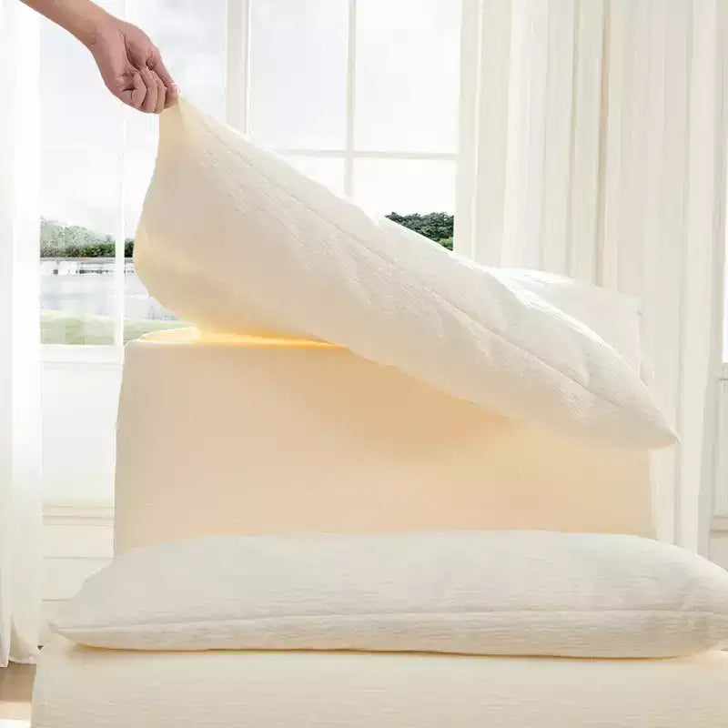 Fauteuil sans accoudoirs en mousse GDFStudio Vivien avec coussin