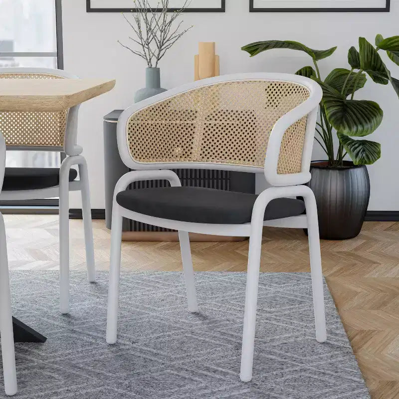 LeisureMod Ervilla Lot de 2 chaises de salle à manger en osier avec dossier en U, sièges en cuir et cadres en acier - Assise moderne pour cuisine, salle à manger, café