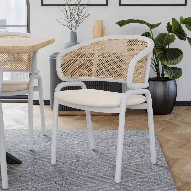 LeisureMod Ervilla Lot de 2 chaises de salle à manger en osier avec dossier en U, sièges en cuir et cadres en acier - Assise moderne pour cuisine, salle à manger, café