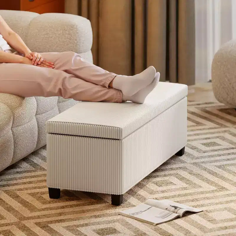 Banc de rangement HOMCOM 112 cm, ottoman de bout de lit en velours côtelé avec couvercle, pieds, coffre de rangement pour salon, chambre, entrée, beige