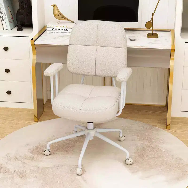 Chaise de bureau Costway en cuir synthétique avec dossier et accoudoirs rembourrés Marron/Beige