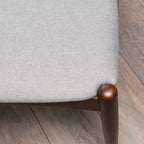 GDFStudio Virgil Chaises de salle à manger modernes en tissu et en hévéa (lot de 2)