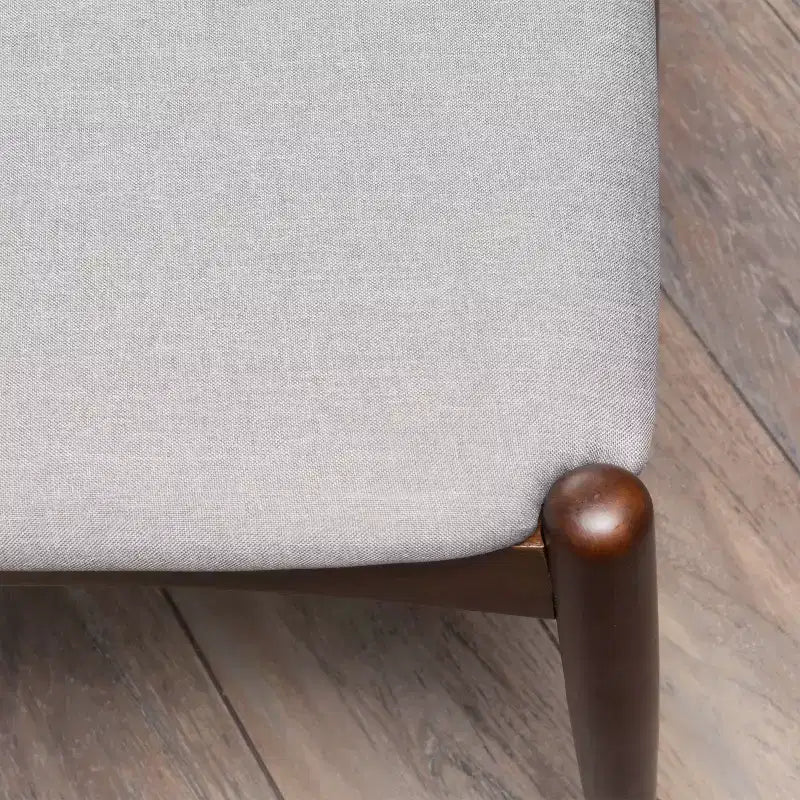 GDFStudio Virgil Chaises de salle à manger modernes en tissu et en hévéa (lot de 2)