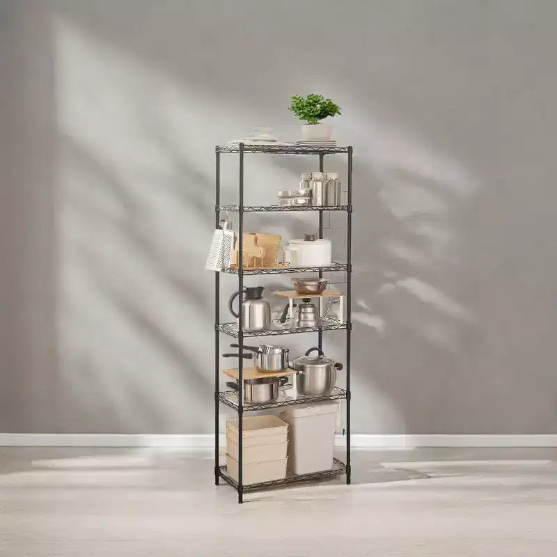 LEDREM Étagère métallique à 6 niveaux – Étagère de cuisine en métal avec étagères réglables, revêtements d'étagère, 8 crochets, 11,4 x 23,2 x 63 pouces, noir