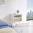 Table d'appoint en rotin de 15,75 po avec tiroir et pieds en bois massif, table de chevet moderne, bout de canapé pour salon, chambre, blanc