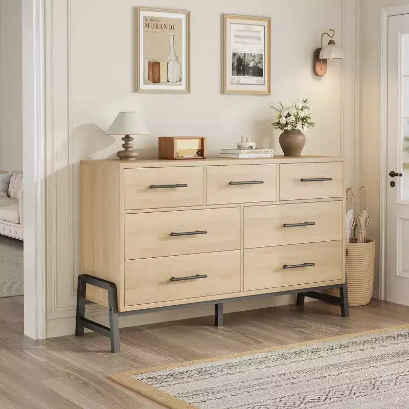 Commode 7 tiroirs pour chambre, commode large de 132 cm, tiroirs larges avec rangement autoportant, commode de rangement en bois pour salon, chambre à coucher