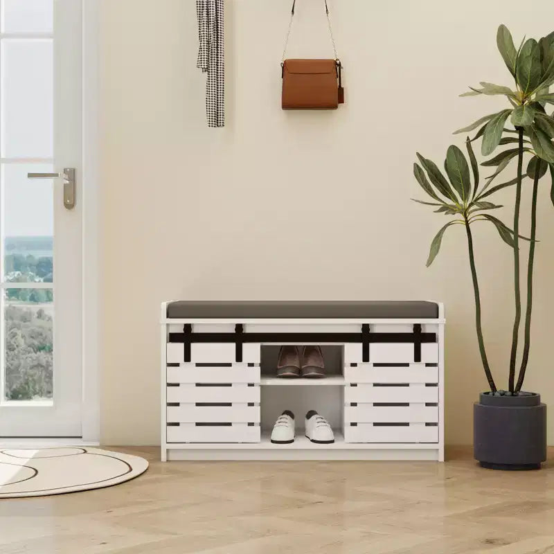Banc de rangement pour chaussures de ferme avec porte coulissante de style grange et coussin amovible, banc d'entrée/couloir pour chambre à coucher/vestiaire