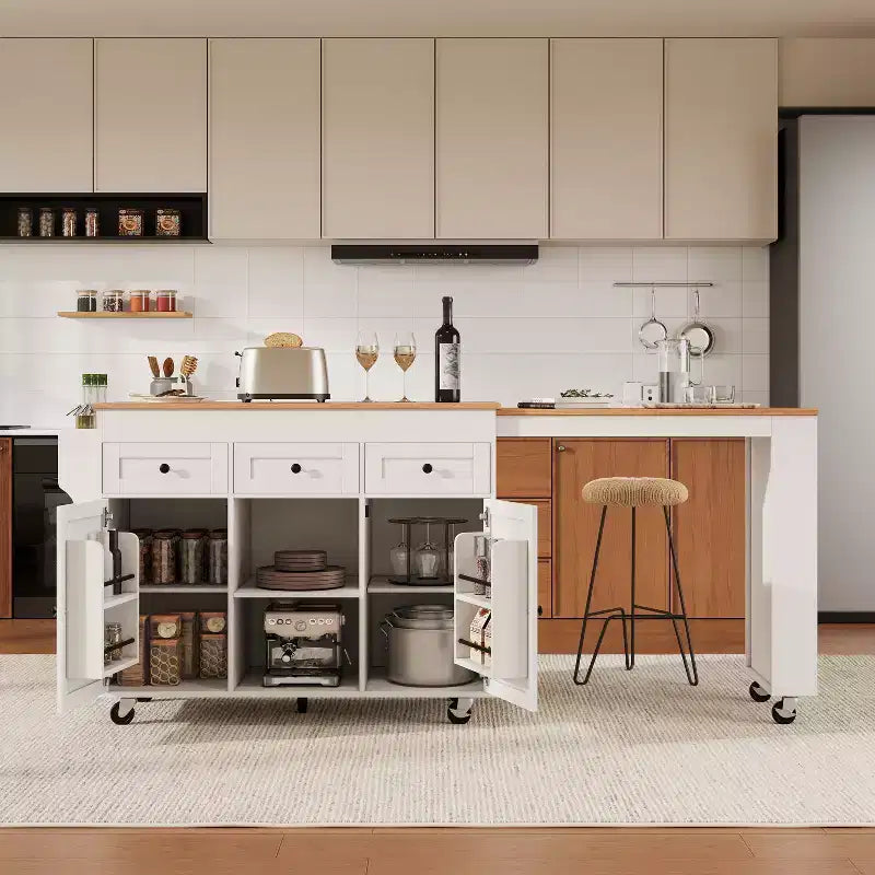 Îlot de cuisine roulant Bestier de 85,5 pouces avec table à manger extensible, prise de courant, 3 tiroirs, 2 portes et étagères latérales ouvertes