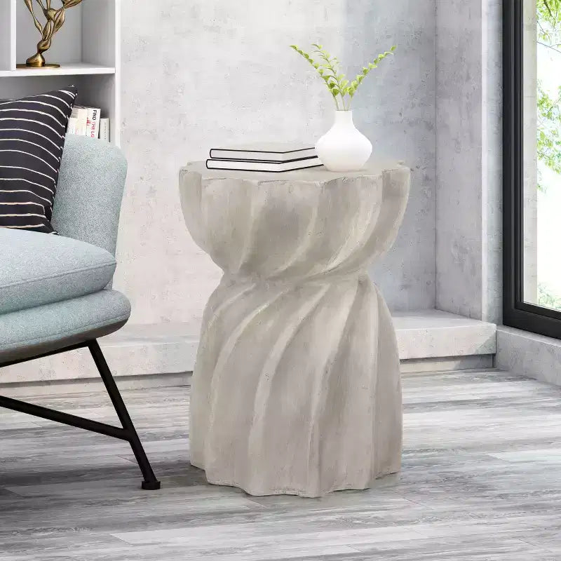 Table d'appoint d'extérieur en béton léger MAYEERTY, forme sablier avec plateau "Sunburst"