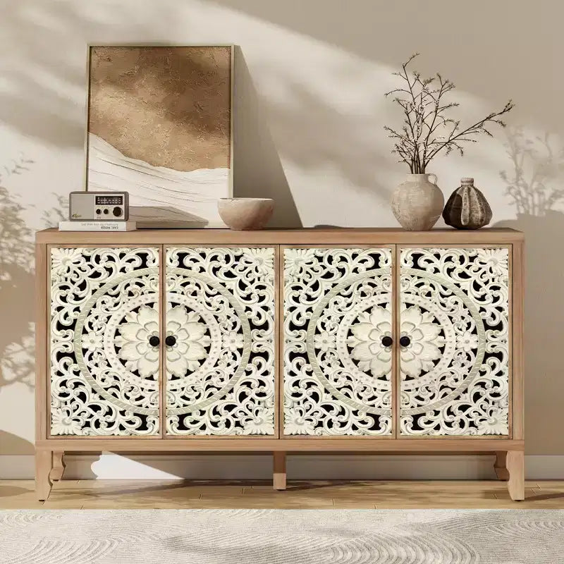 Buffet de rangement, Buffet bas vieilli avec 4 portes sculptées et étagère réglable, Buffet d'appoint en bois