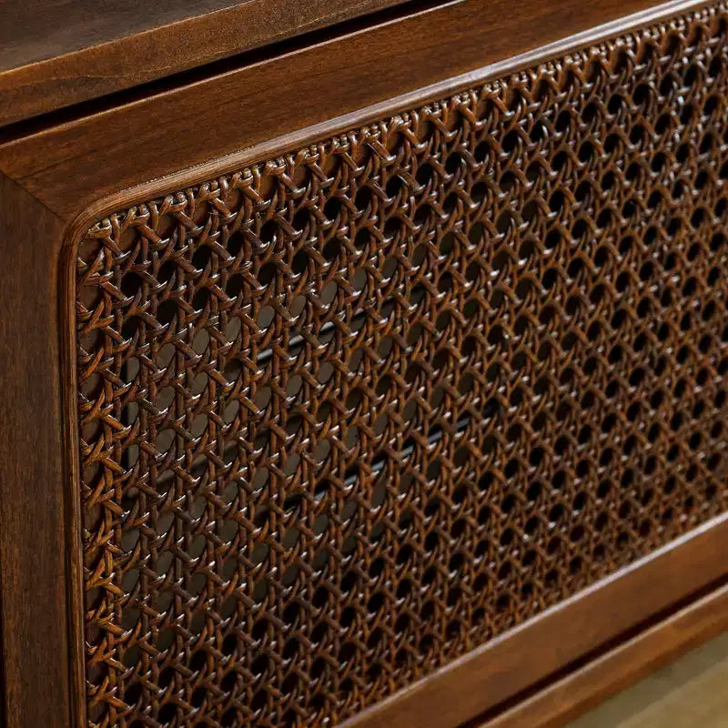JVNOXK Meuble TV en rotin de style moderne du milieu du siècle, 150 cm, pour téléviseurs jusqu'à 65 pouces, avec pieds en bois massif et portes en rotin - Bois foncé