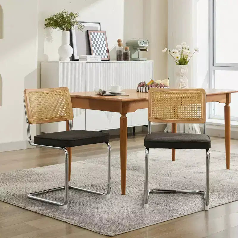 TUYOHW Lot de 2 chaises de salle à manger modernes, chaises d'appoint avec dossier en rotin naturel, base en acier chromé, chaises en rotin rembourrées en lin pour salle à manger
