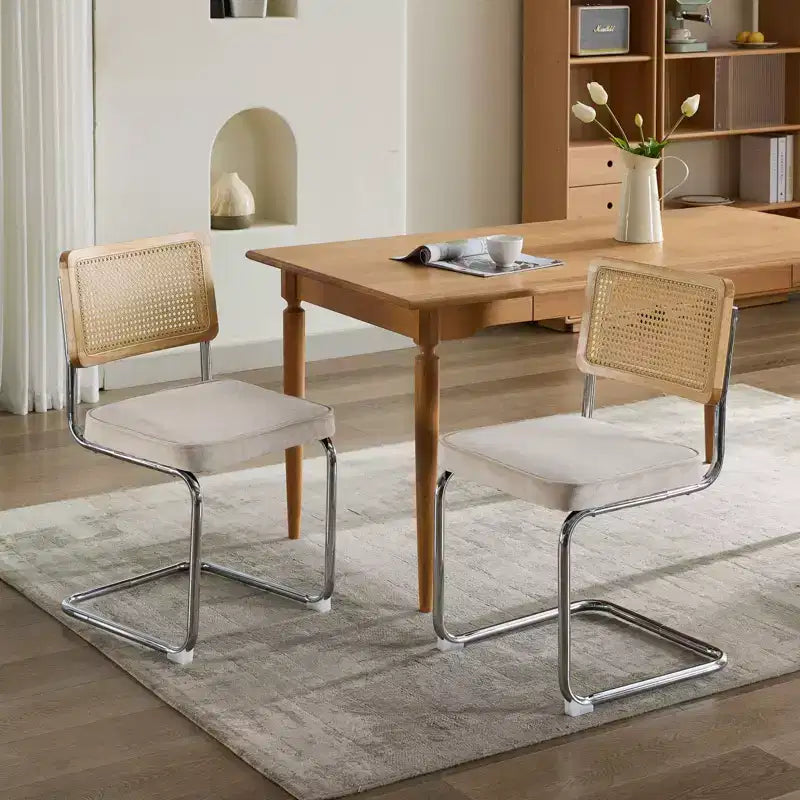 TUYOHW Lot de 2 chaises de salle à manger modernes, chaises d'appoint avec dossier en rotin naturel, base en acier chromé, chaises en rotin rembourrées en lin pour salle à manger