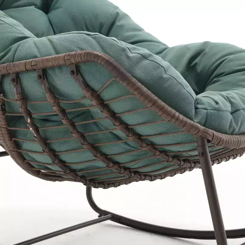 Fauteuil à bascule moderne en rotin avec coussin rembourré, fauteuil à bascule surdimensionné avec cadre en acier pour salon, chambre ou appartement - Panipeachy