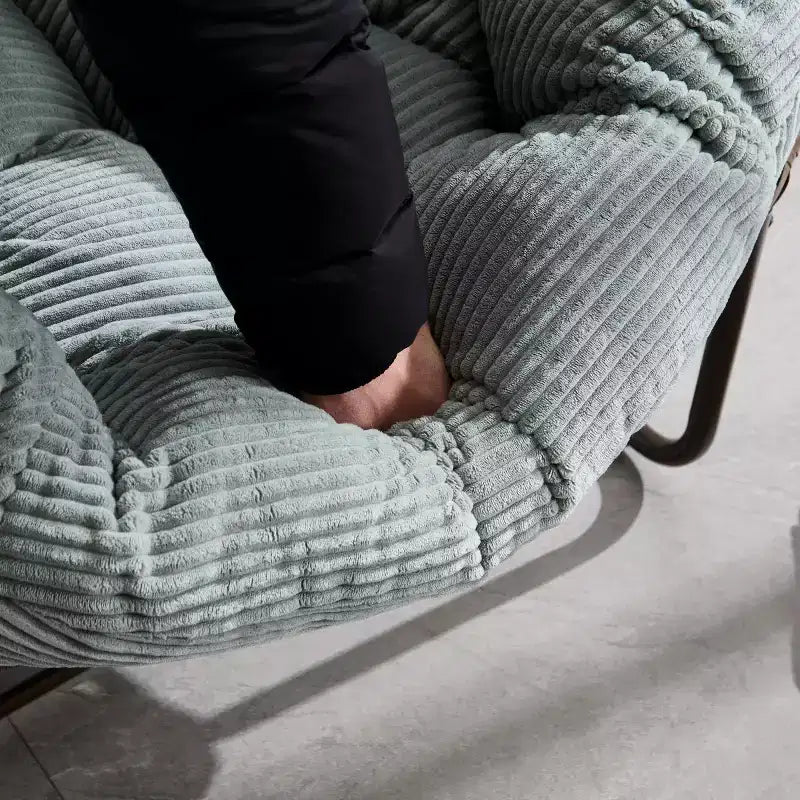 Fauteuil à bascule moderne en rotin avec coussin rembourré, fauteuil à bascule surdimensionné avec cadre en acier pour salon, chambre ou appartement - Panipeachy