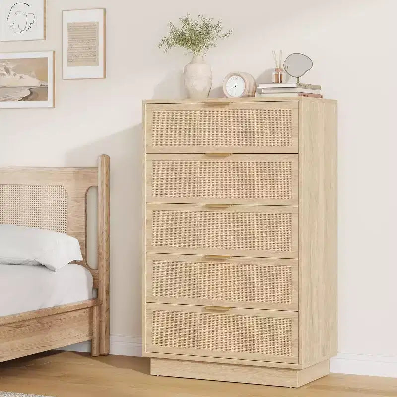 Commode 5 tiroirs en rotin pour chambre à coucher, Corps de meuble et pieds intégrés, Commode en bois pour couloirs, entrées et placards, Montage facile