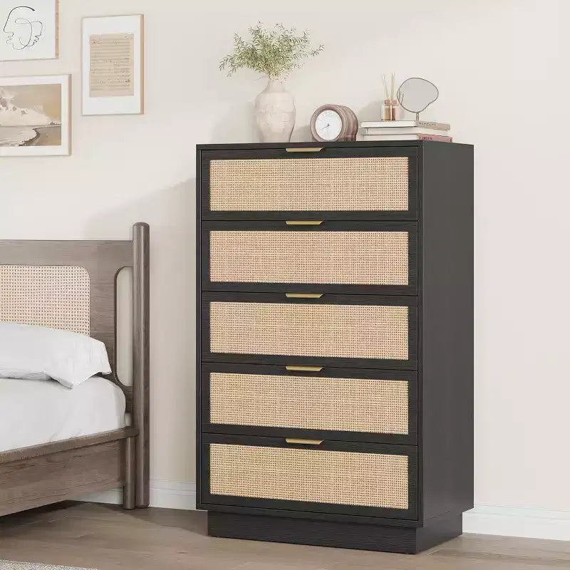 Commode 5 tiroirs en rotin pour chambre à coucher, Corps de meuble et pieds intégrés, Commode en bois pour couloirs, entrées et placards, Montage facile