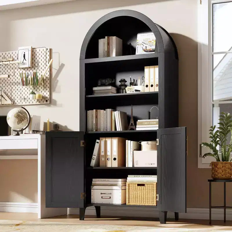 COZONY Étagère Bibliothèque Cintrée avec Portes, Étagère d'Exposition Ouverte à 5 Niveaux avec Décoration en Rotin, Meuble de Rangement Moderne pour Bureau, Salon, Bibliothèque