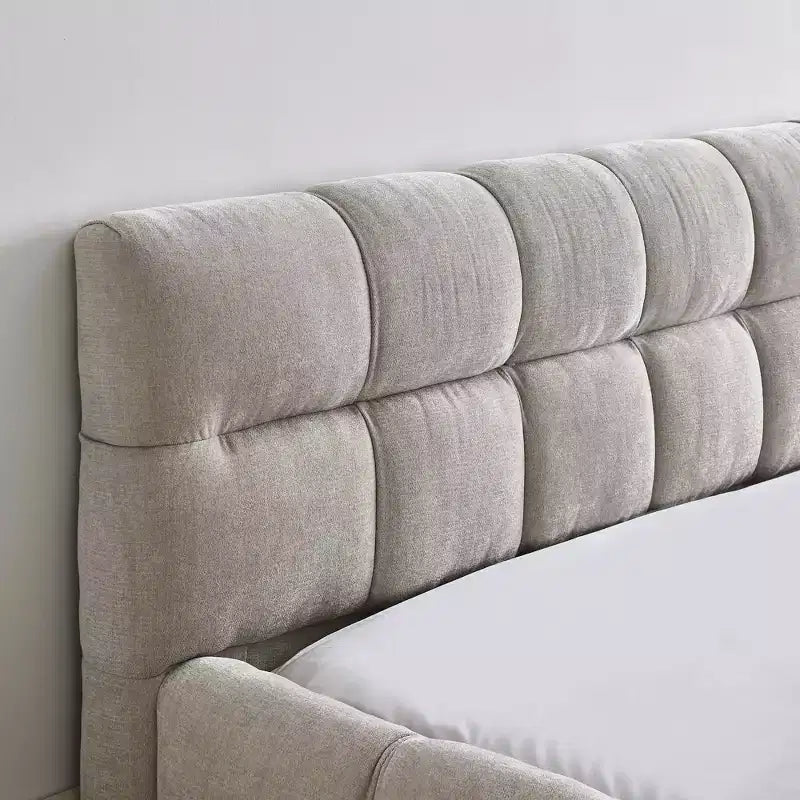 Lit rembourré MAYEERTY Queen Size avec tête de lit Cadre solide Tissu chenille Beige