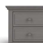Table de chevet à 2 tiroirs Child Craft Jordyn pour chambre de bébé ou d'enfant, grand tiroir de rangement, en pin robuste, finition non toxique et sans danger pour les bébés