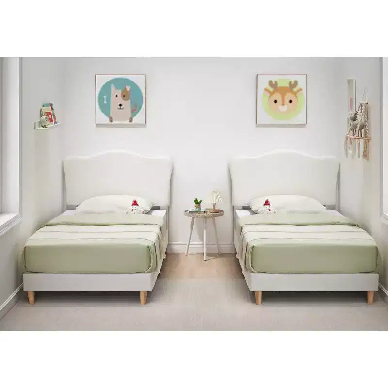 Cadre de lit double rembourré pour enfants avec tête de lit festonnée, lit double en velours mignon pour enfants, lit plateforme robuste, aucun sommier tapissier requis, lattes en bois