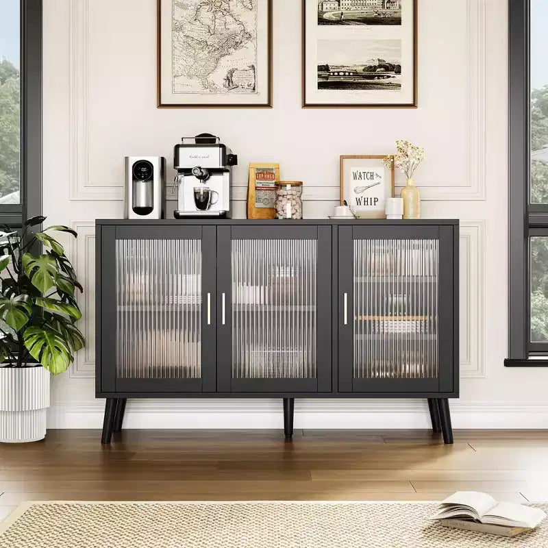 GustoWave 48 pouces Buffet Bas Noir avec 3 Portes en Verre Canelé pour Cuisine, Salle à Manger et Salon