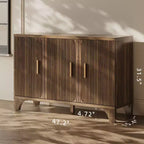 Bahut cannelé avec étagères réglables et portes en bois