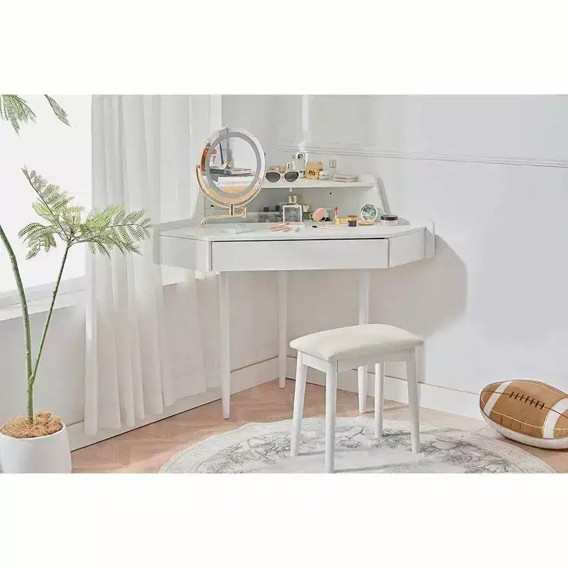 Coiffeuse d'angle élégante Okak avec tabouret rembourré, coiffeuse avec grand espace de rangement, coiffeuse compacte et peu encombrante pour chambre, blanche