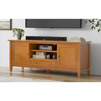 Meuble TV bas moderne du milieu du siècle en bois massif de 183 cm de large Noelle, en noyer, pour téléviseurs jusqu'à 80 pouces