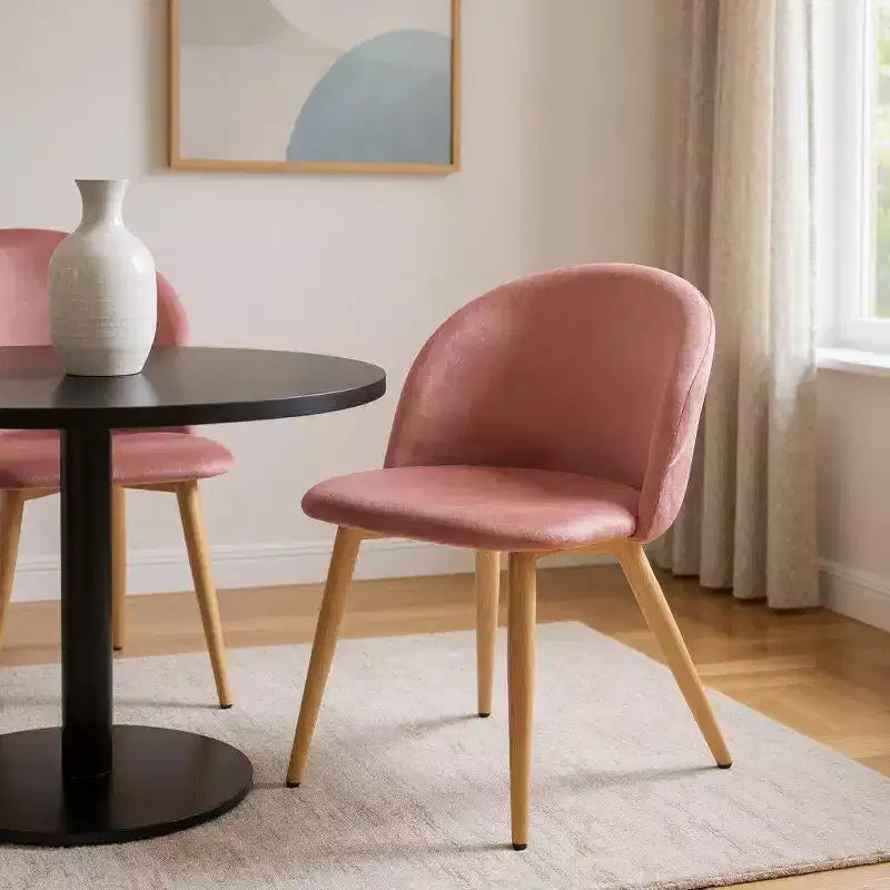 Chaise de salle à manger HomeRoots rose et chêne en velours et métal