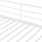 Lit mezzanine en métal pour lits jumeaux avec étagère de rangement supérieure en treillis, cadre de lit en métal robuste avec escalier de rangement pour chambre à coucher ou appartement