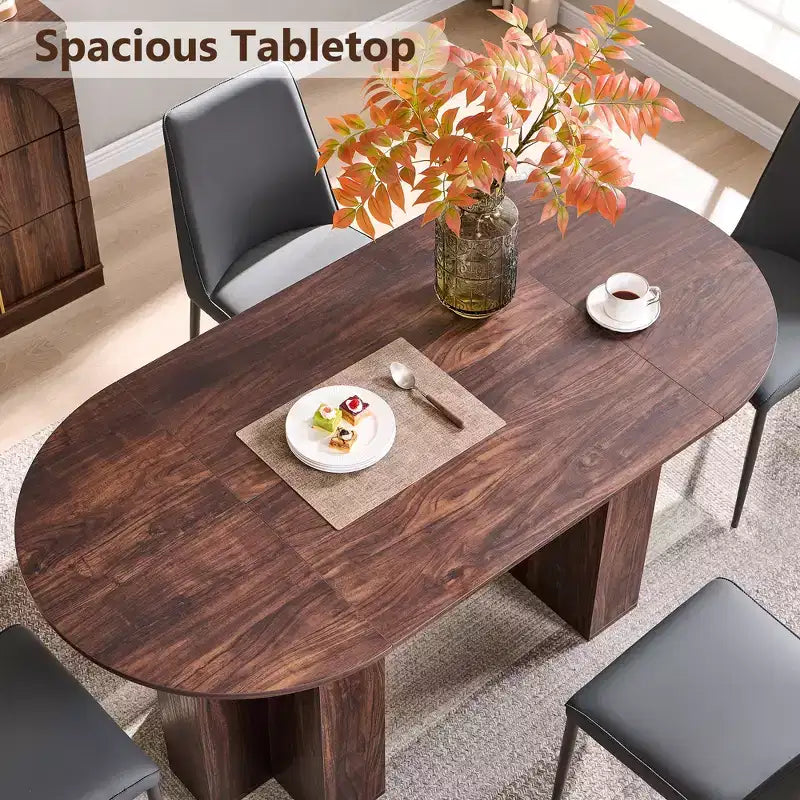 Table à manger ovale de 63 po pour 6 à 8 personnes, base en T moderne, surface en grain de bois résistante aux rayures pour salle à manger, cuisine et salon