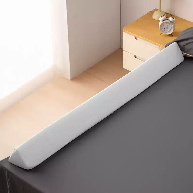 VEVOR Barrière de Lit pour Tout-Petits, Pare-Chocs de Lit Antidérapant de 142 cm, Barrière de Lit en Mousse à Haute Résilience pour Tout-Petits avec Housse Lavable en Machine, Blanc