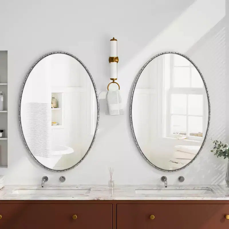 MAYEERTY Miroir mural ovale rétro en fer forgé à effet vieilli pour chambre à coucher ou salon, couleur argent