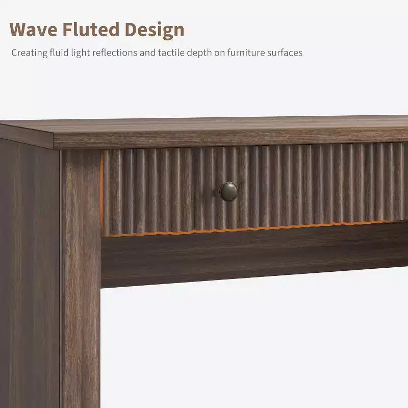 Rangement de bureau cannelé pour la maison, bureau de direction moderne de 54 po avec station de recharge, bureau d'ordinateur en bois avec classeur et tiroirs