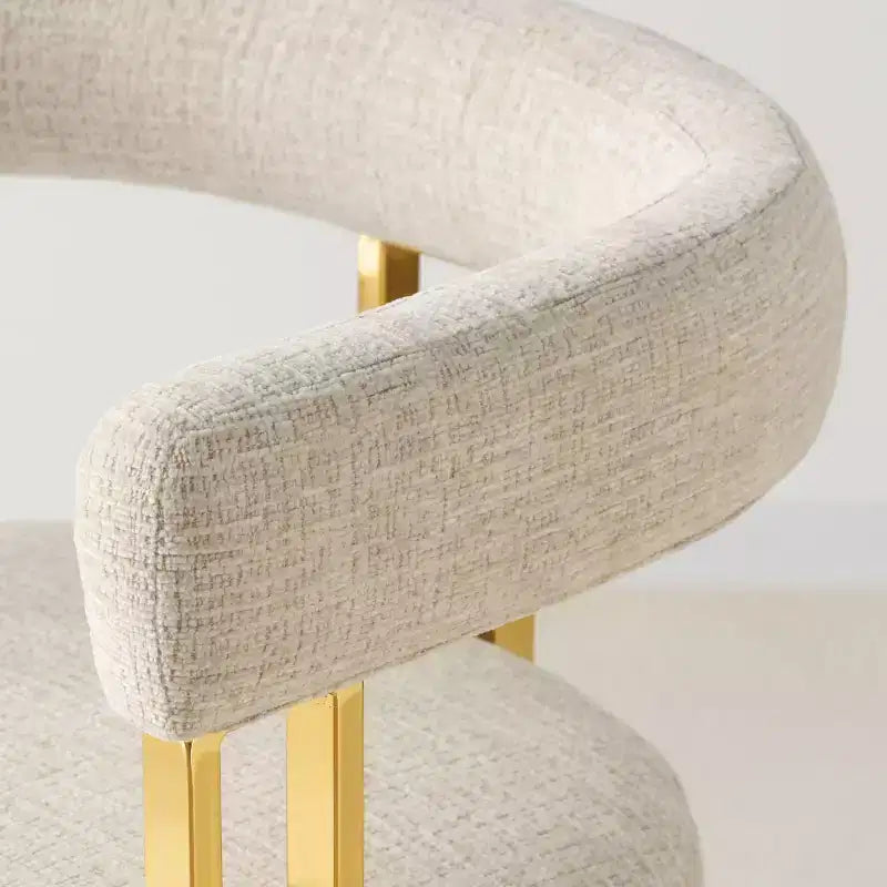 Lot de 4 chaises de salle à manger modernes rembourrées avec accoudoirs, dossier incurvé, pieds en métal doré, chaises de salle à manger pour cuisine ou salle à manger-Panipeachy