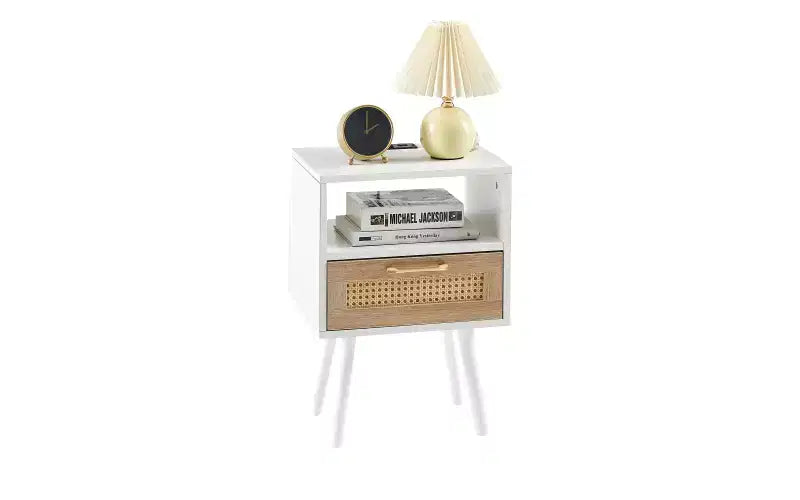 Table d'appoint en rotin de 40 cm avec prise de courant et ports USB, tiroir et pieds en bois massif pour salon et chambre à coucher, naturel