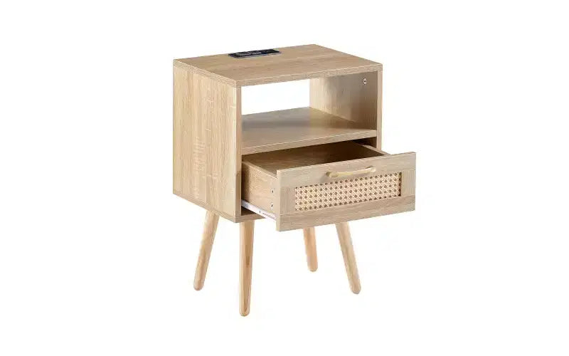 Table d'appoint en rotin de 40 cm avec prise de courant et ports USB, tiroir et pieds en bois massif pour salon et chambre à coucher, naturel