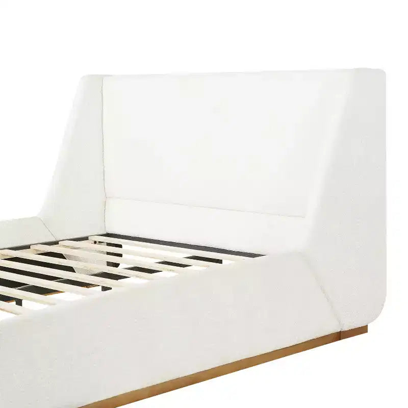 Lit plateforme rembourré moderne Marje Christopher Knight Home en bois d'hévéa avec tête de lit capitonnée