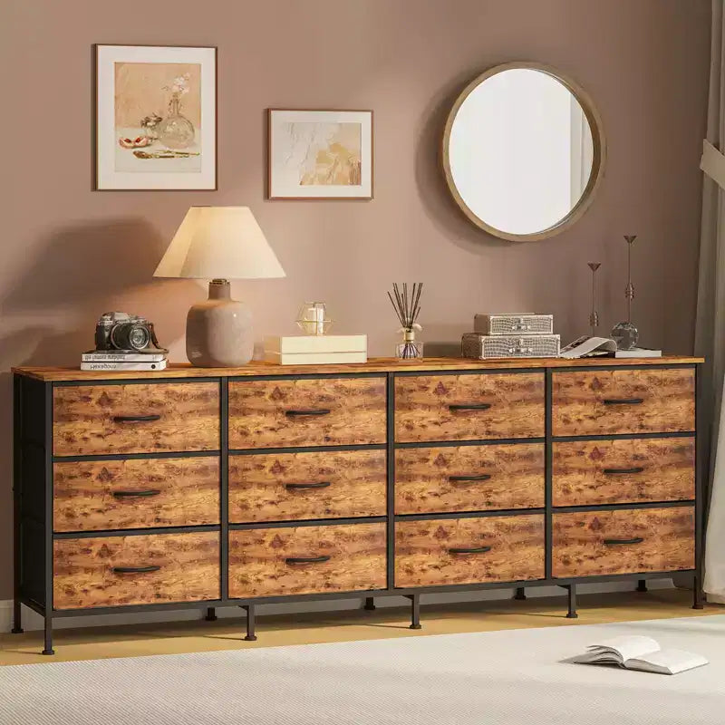 Meuble TV de 70 po avec 12 tiroirs en tissu et station de recharge, long meuble de divertissement pour téléviseur jusqu'à 80 po, table console multimédia pour salon