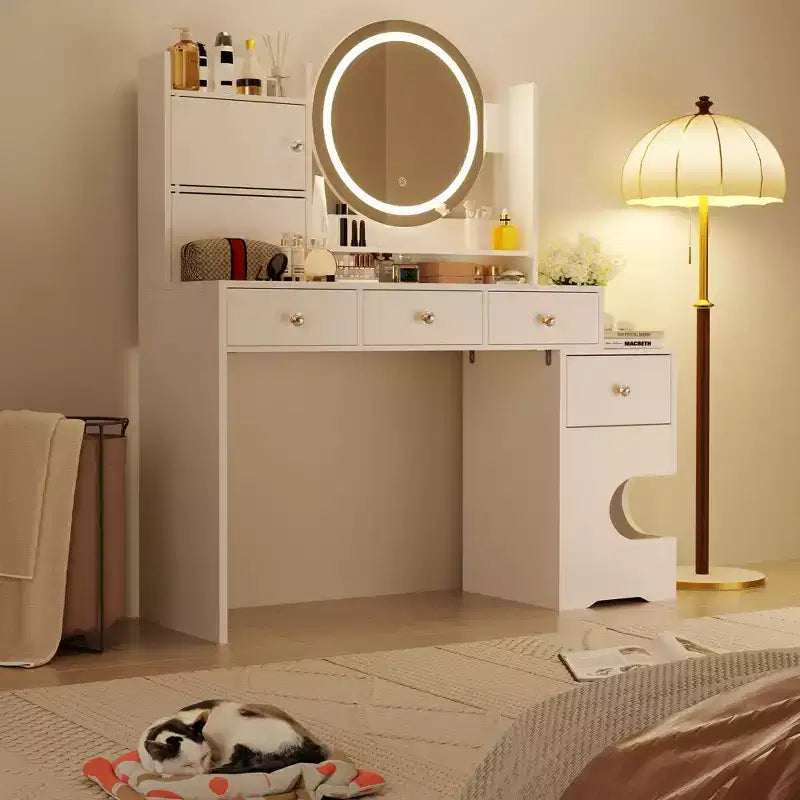 TYBOATLE Coiffeuse Moderne avec Lumières et Station de Recharge, Petite Coiffeuse avec Trou pour Chat et Étagères de Rangement Multi-Niveaux, Blanche
