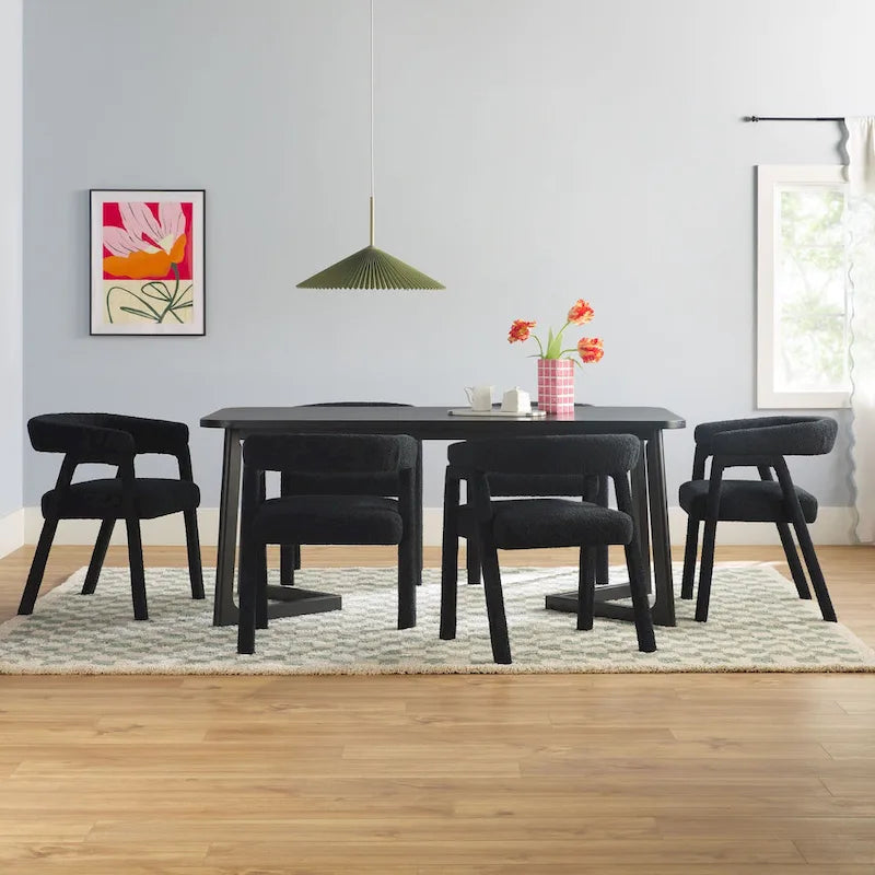 Table de salle à manger en bois massif avec chaises entièrement rembourrées