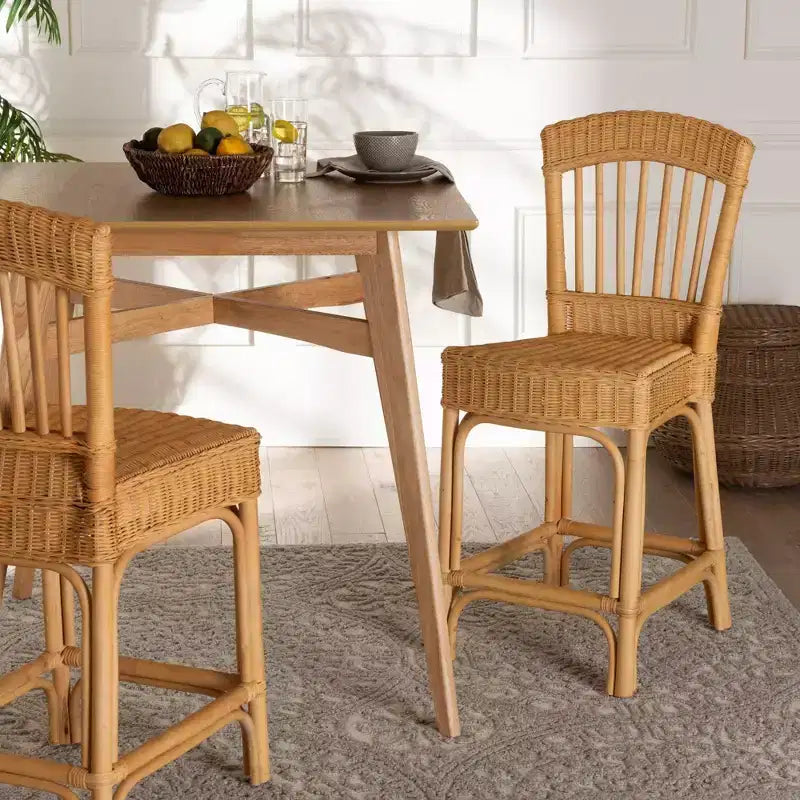 bali & pari Tabouret de bar en rotin naturel Barito, hauteur comptoir : Design bohème, aucun assemblage requis