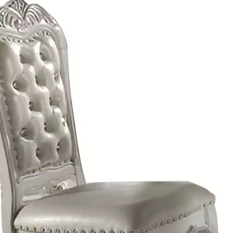 Acme Furniture Chaise de salle à manger Dresden 63,5 cm Tissu et finition blanc cassé : Revêtement en cuir, cadre en bois, accoudoirs, nettoyage localisé
