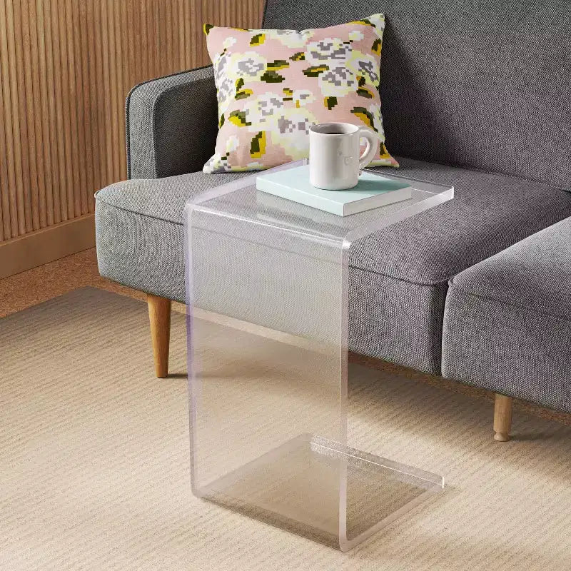 Table d'appoint en acrylique en forme de C transparent – Room Essentials™