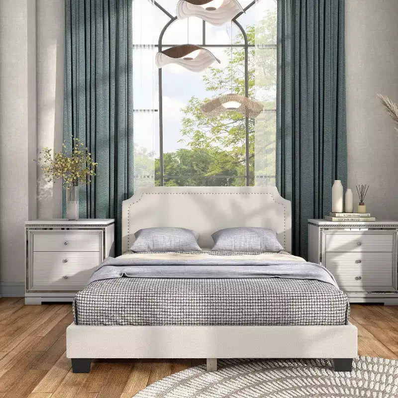 Lit plate-forme moderne Queen Heartwild en tissu bouclé blanc avec clous et tapissé, magasin ouvert 24h/24, 7j/7 : polyester, cadre en bois, sommier tapissier non requis