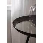 Table d'appoint ronde en métal Laranya par Kate and Laurel